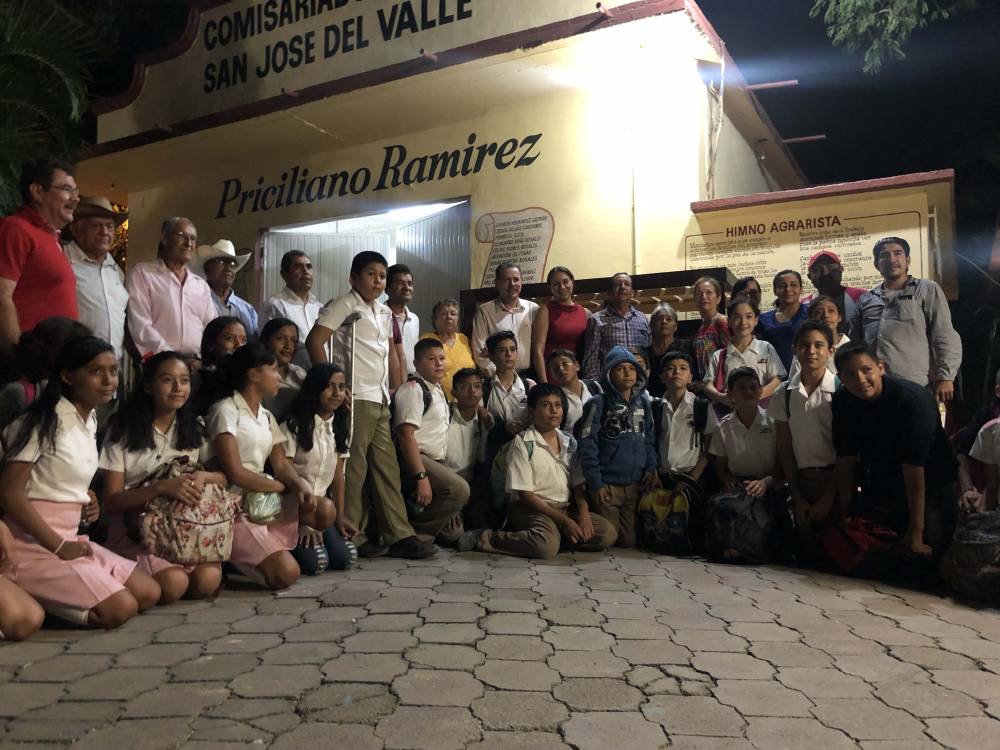 Suman esfuerzos DIF Bahía De Banderas y San José Del Valle para apoyar a hermanos de Nayarit Suman esfuerzos DIF Bahía De Banderas y San José Del Valle para apoyar a hermanos de Nayarit