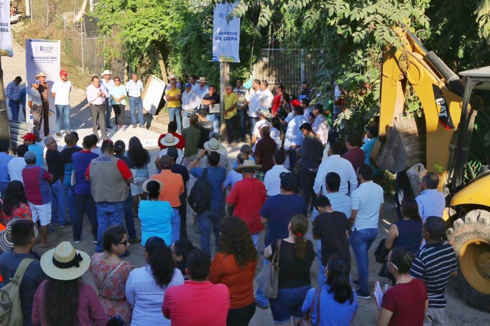 Jaime Cuevas atiende y resuelve de forma integral en Sayulita