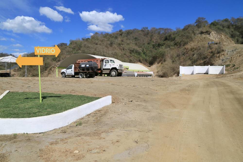 Ayuntamiento de Bahía de Banderas trabaja por tener un municipio limpio