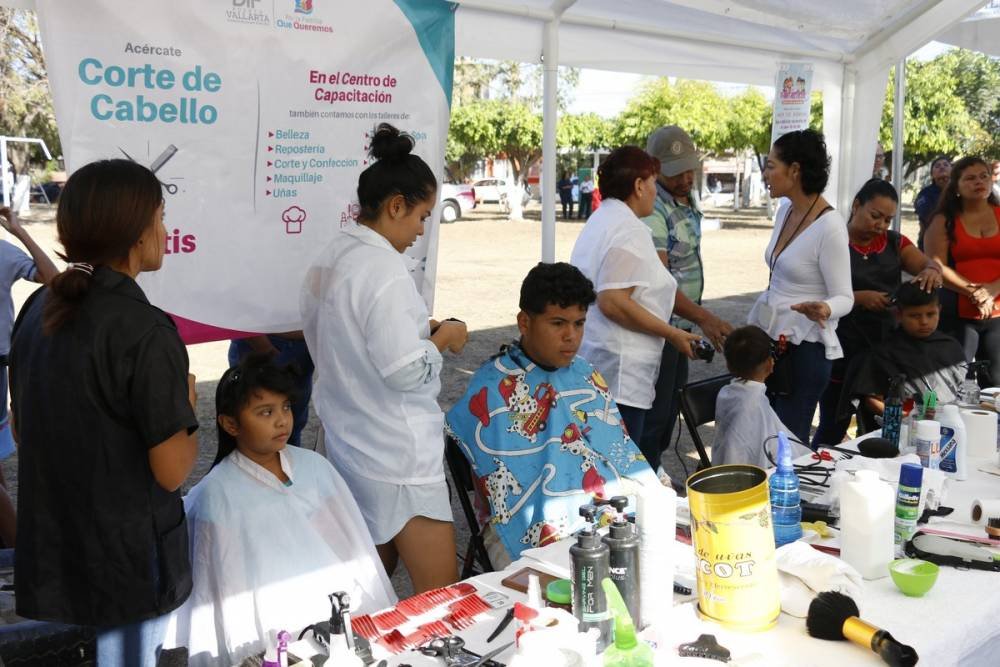 Beneficia DIF a los que menos tienen en las Jornadas ‘Familia Saludable’