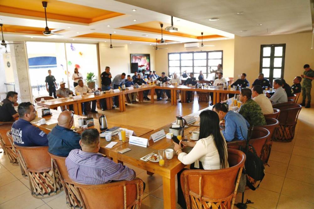 Sesiona Mesa Regional de Seguridad en Bahía de Banderas