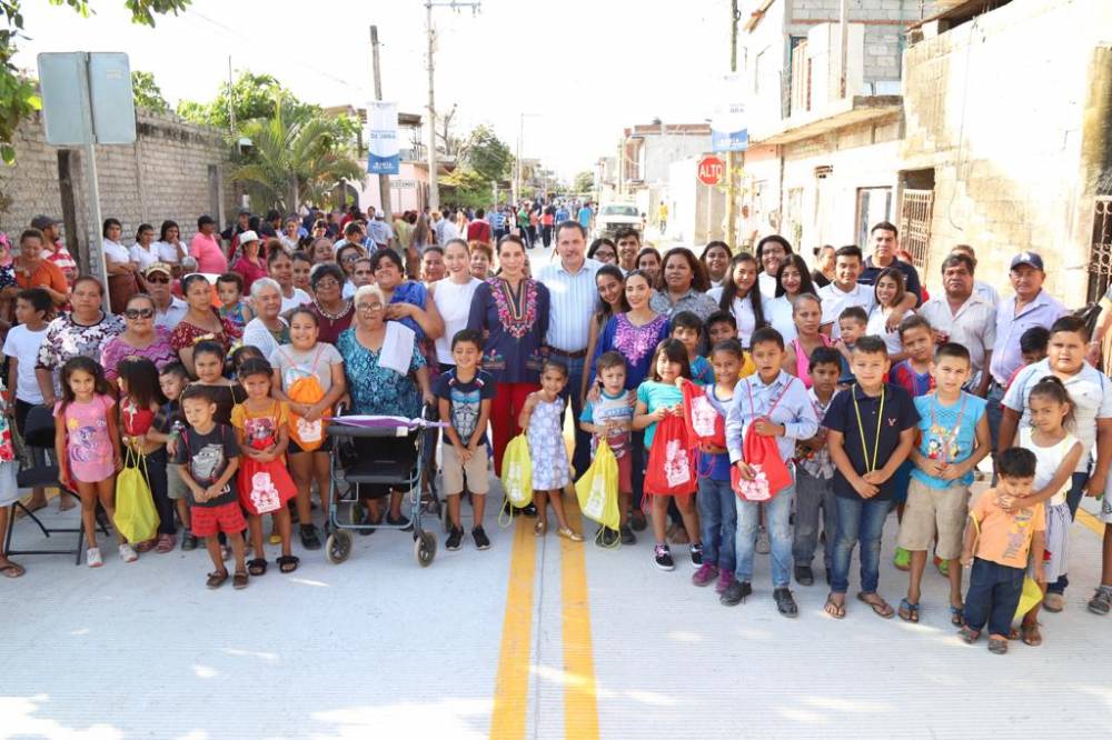 Inauguran nueva obra en calle Benito Juárez de la comunidad de El Porvenir