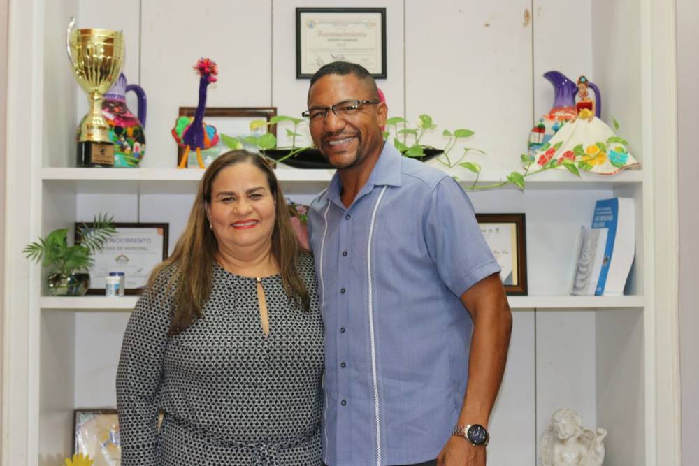 Teatro Vallarta invita a niños de casa hogar a funciones de teatro infantiles