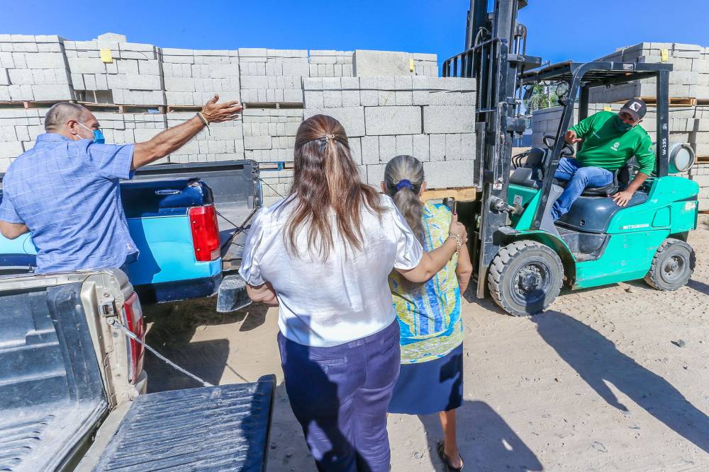 Realiza entrega del programa ‘Casa Digna’ en el sector 23