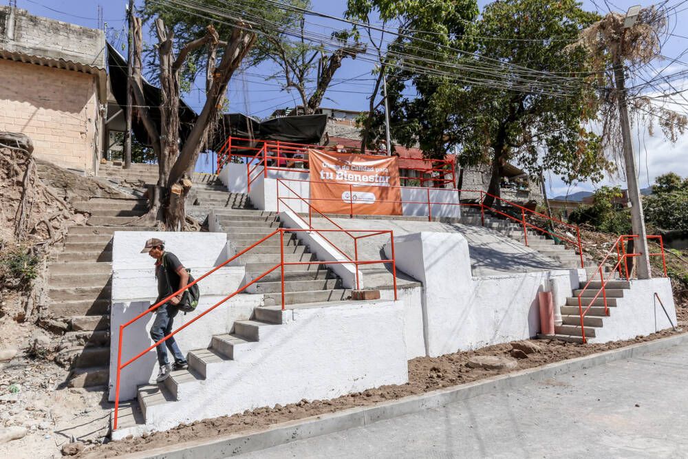 Avanza el empedrado en calles de diversas colonias Avanza el empedrado en calles de diversas colonias