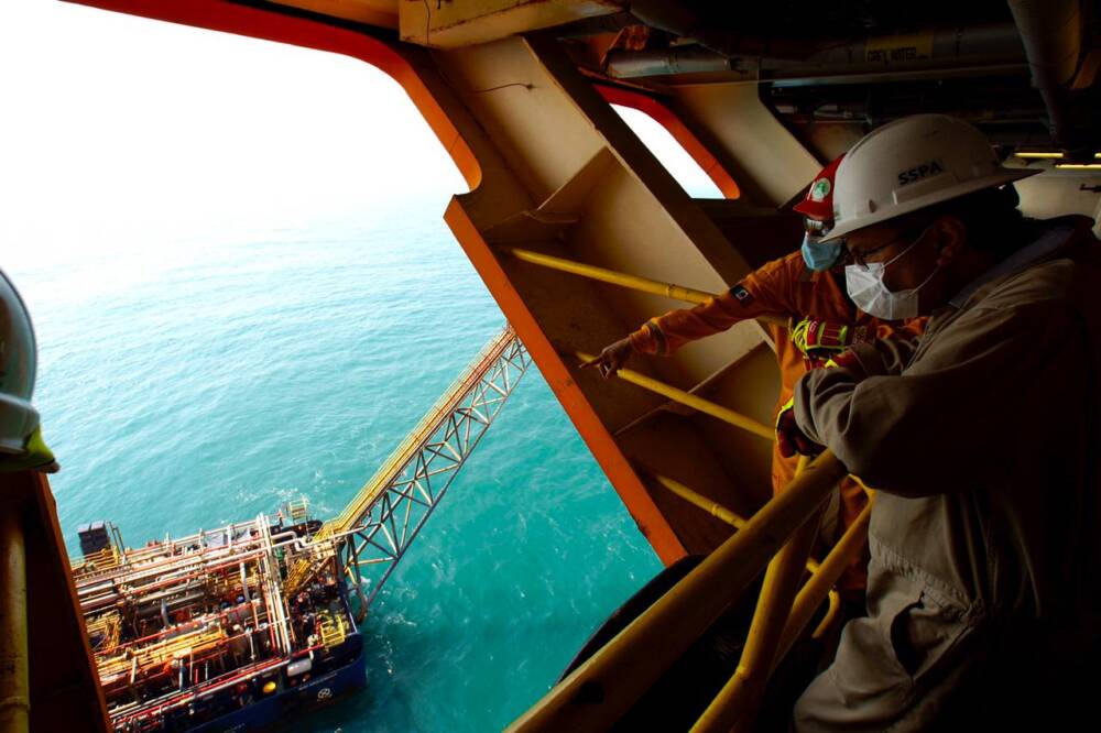 AMLO confirma la publicación del decreto para reducir la carga fiscal a PEMEX