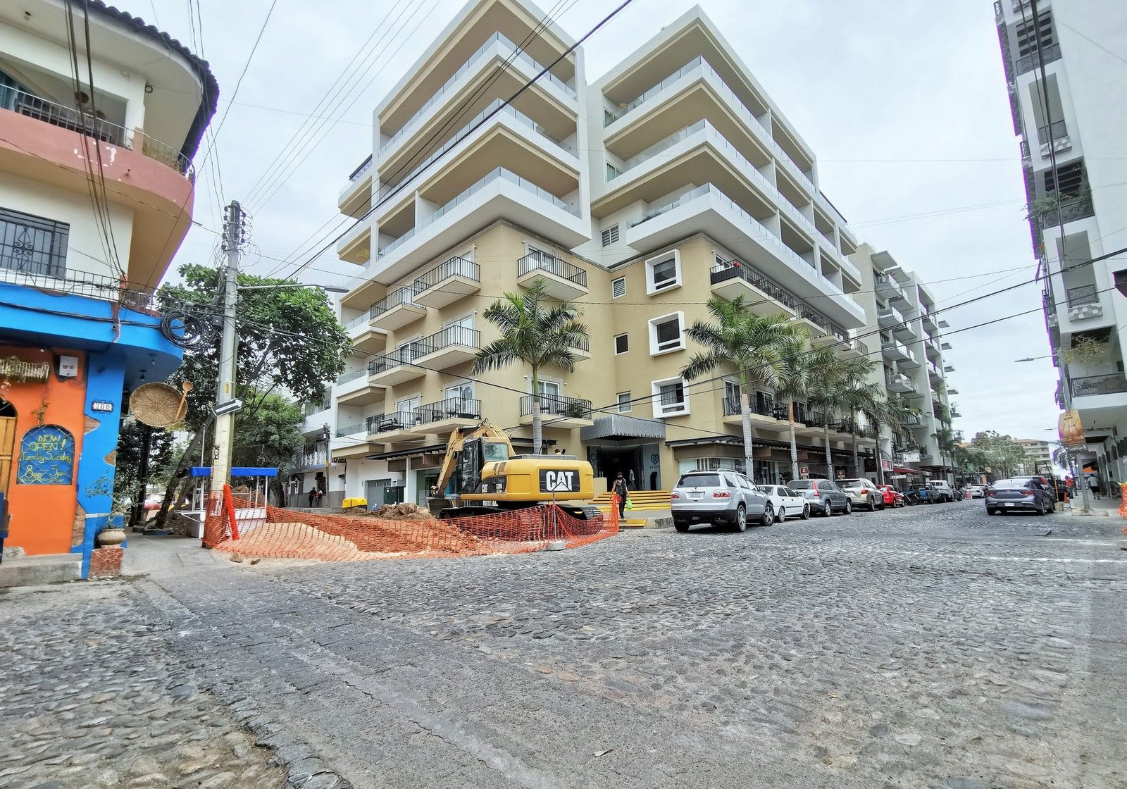 Cierre vial en calle Venustiano Carranza por trabajos del Colecto