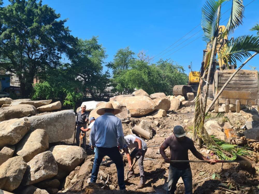 infraestructura de agua dañada por Nora