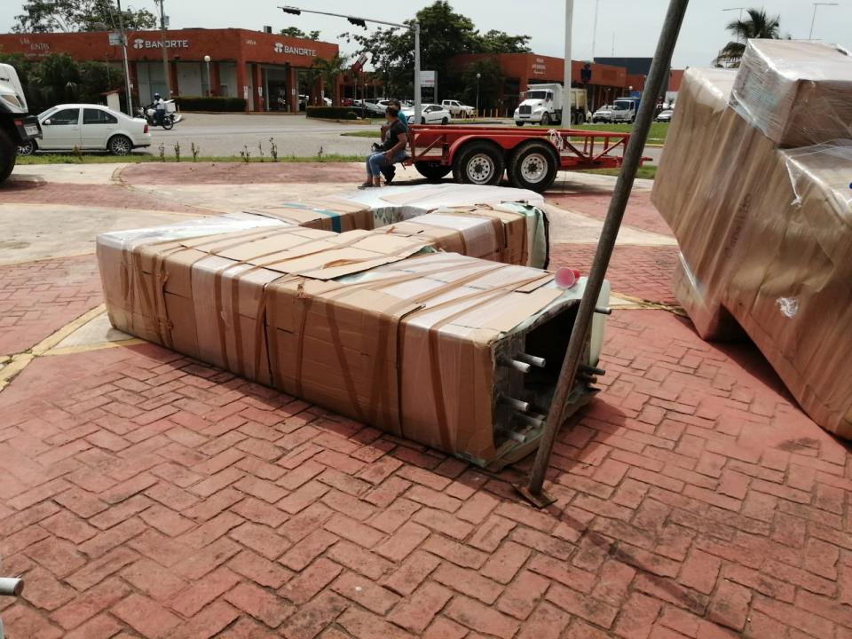 Comienzan a instalar las nuevas letras de Puerto Vallarta Comienzan a instalar las nuevas letras de Puerto Vallarta