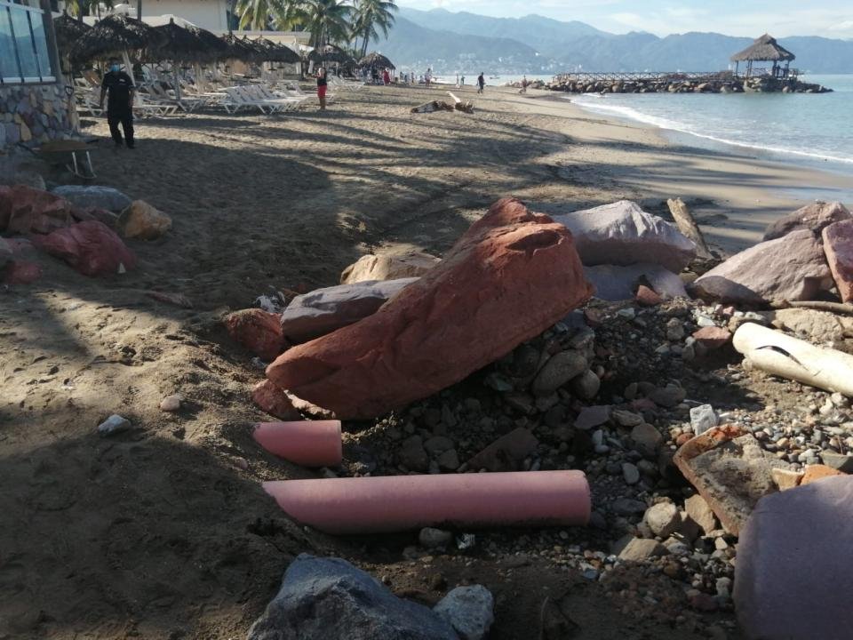 Denuncian tuberías que van a mar que no solo desechan aguas pluviales