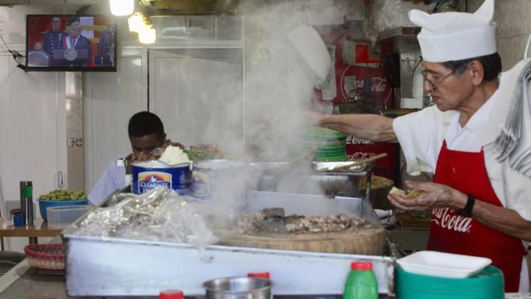 Miscelánea Fiscal 2022, el SAT tiene en la mira a pequeños negocios