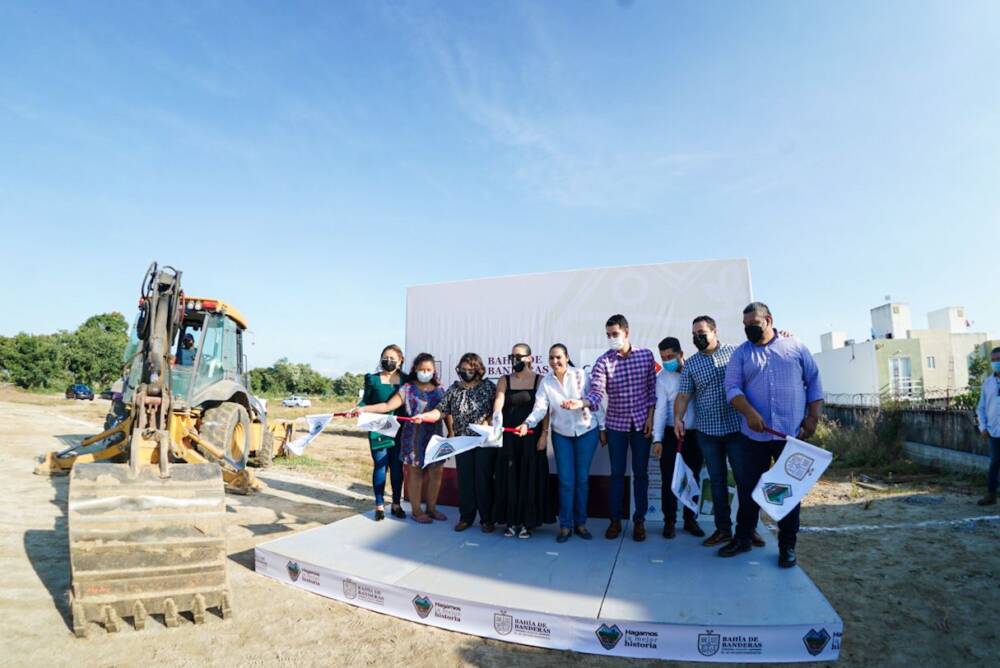 Bahía de Banderas dio el banderazo de la construcción de la escuela primaria Altagracia Mercado Bahía de Banderas dio el banderazo de la construcción de la escuela primaria Altagracia Mercado