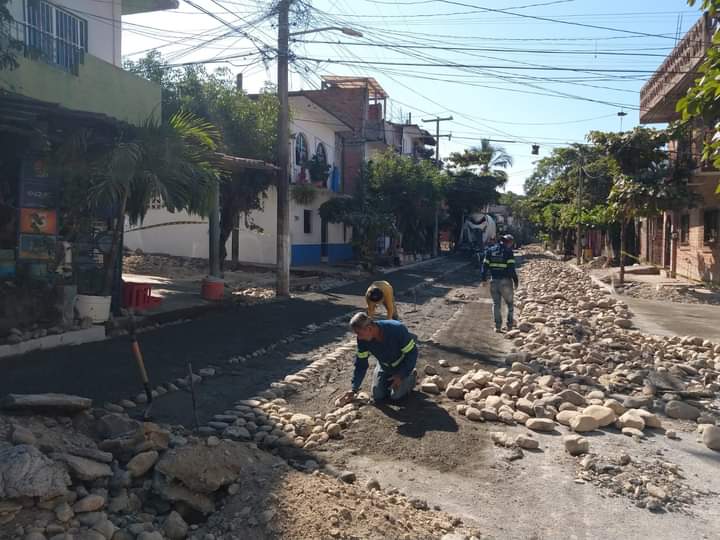 Encabeza el Profe Michel el gobierno de la obra pública 5 comunicado-276-obras-7