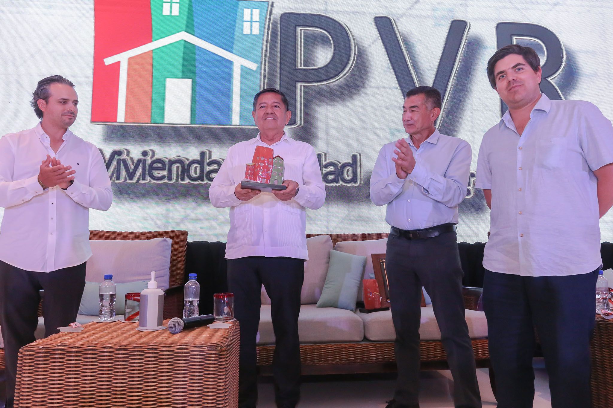 Alcalde de Puerto Vallarta inauguró la 11ª. Reunión Anual “Vivienda y Ciudad” 2 COMUNICADO 414 7