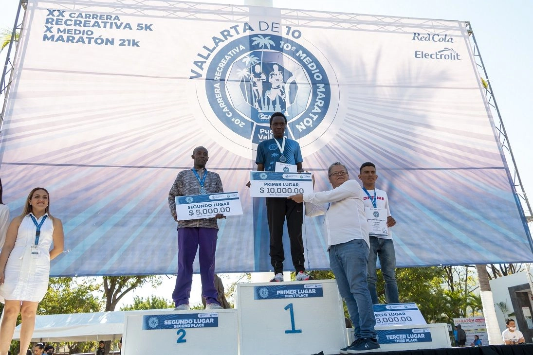 Supera expectativas Décimo Medio Maratón y XX Carrera Recreativa 10 maratón