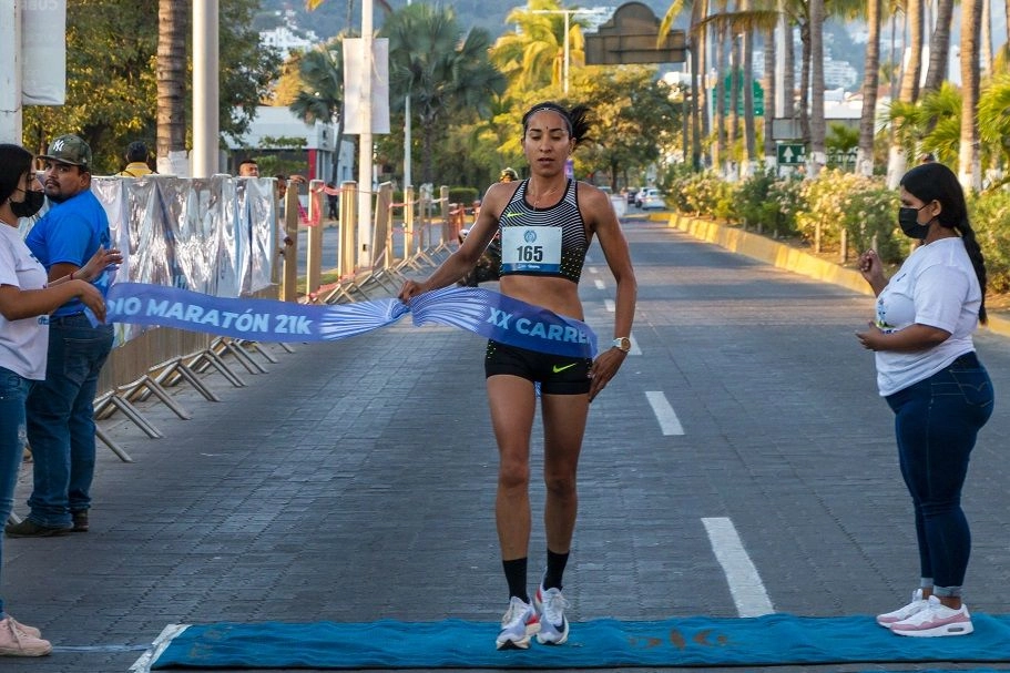 Supera expectativas Décimo Medio Maratón y XX Carrera Recreativa 4 maratón