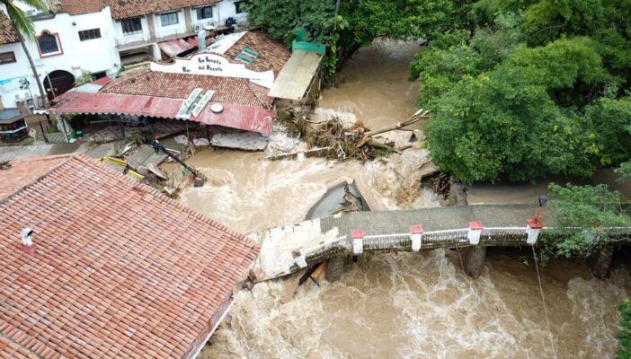 La entrega del puente del río Cuale será en Abril La entrega del puente del río Cuale será en Abril