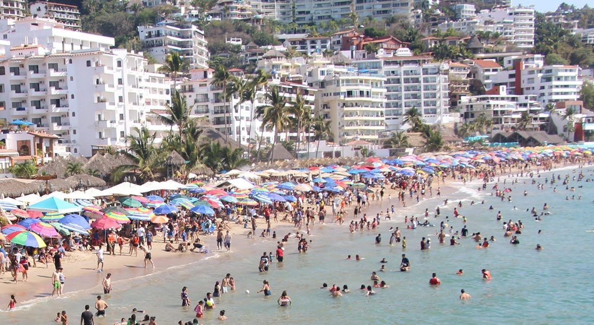Vallarta casi lleno en este fin de semana largo