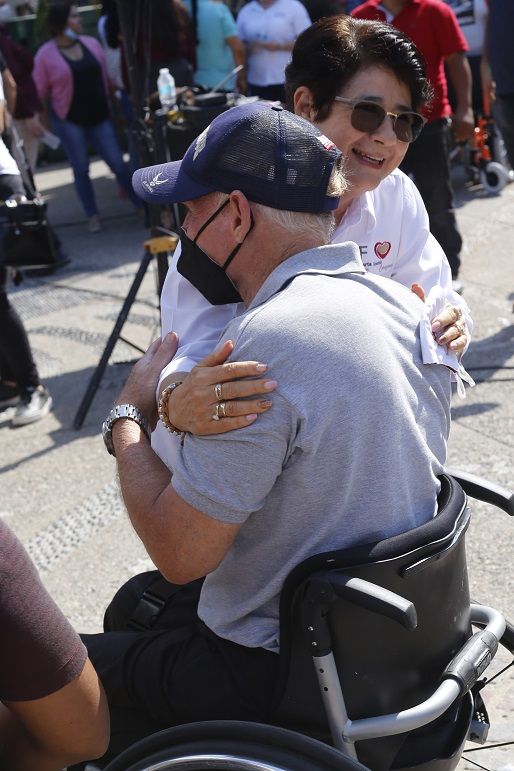 Donan sillas de ruedas a personas con discapacidad 9 sillas de ruedas