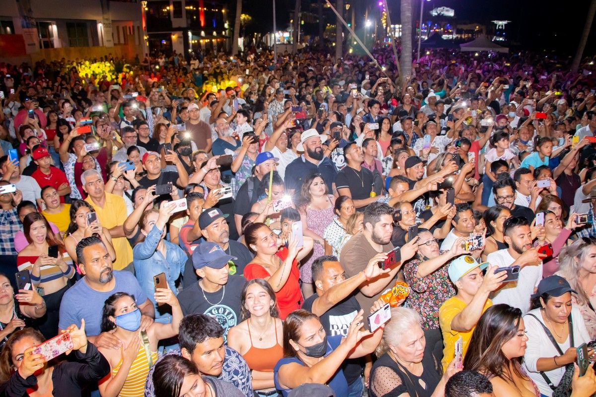 Celebran más de 20 mil personas en Puerto Vallarta la ratificación de AMLO 2 Ratificación