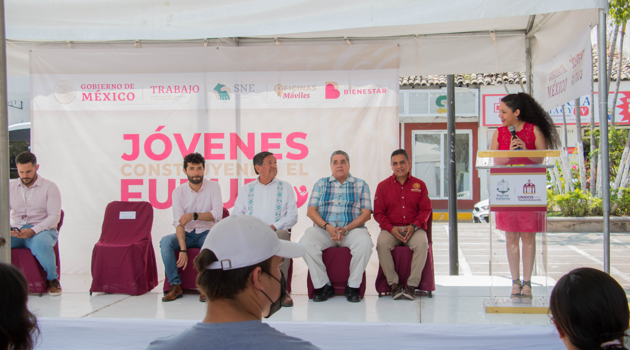Jóvenes