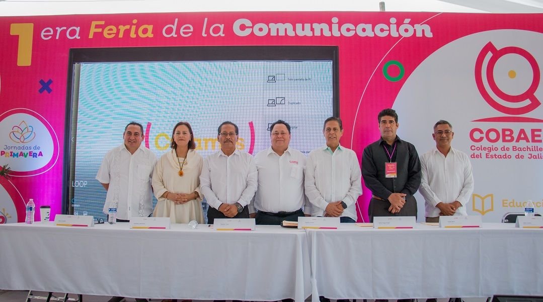 Inauguran 1era Feria de la Comunicación en COBAEJ 07
