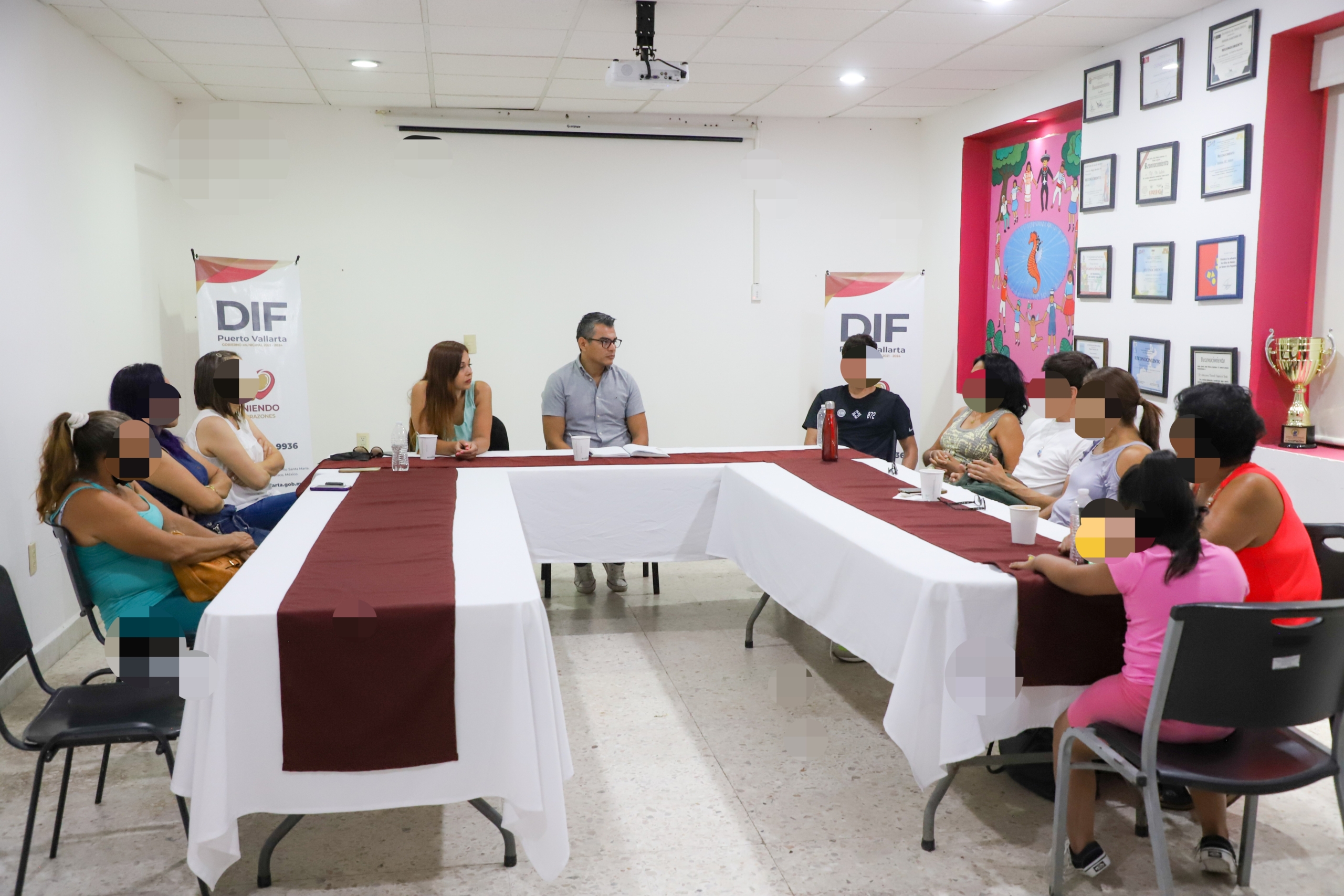 Brinda DIF apoyo a familiares de víctimas de feminicidios 2 feminicidios