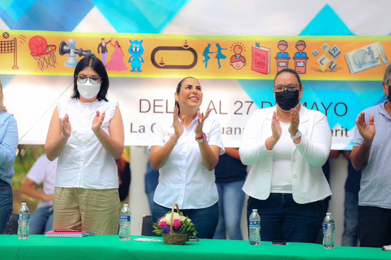 Participa Mirtha Villalvazo en la Semana Cultural del CETMAR 7 CETMAR