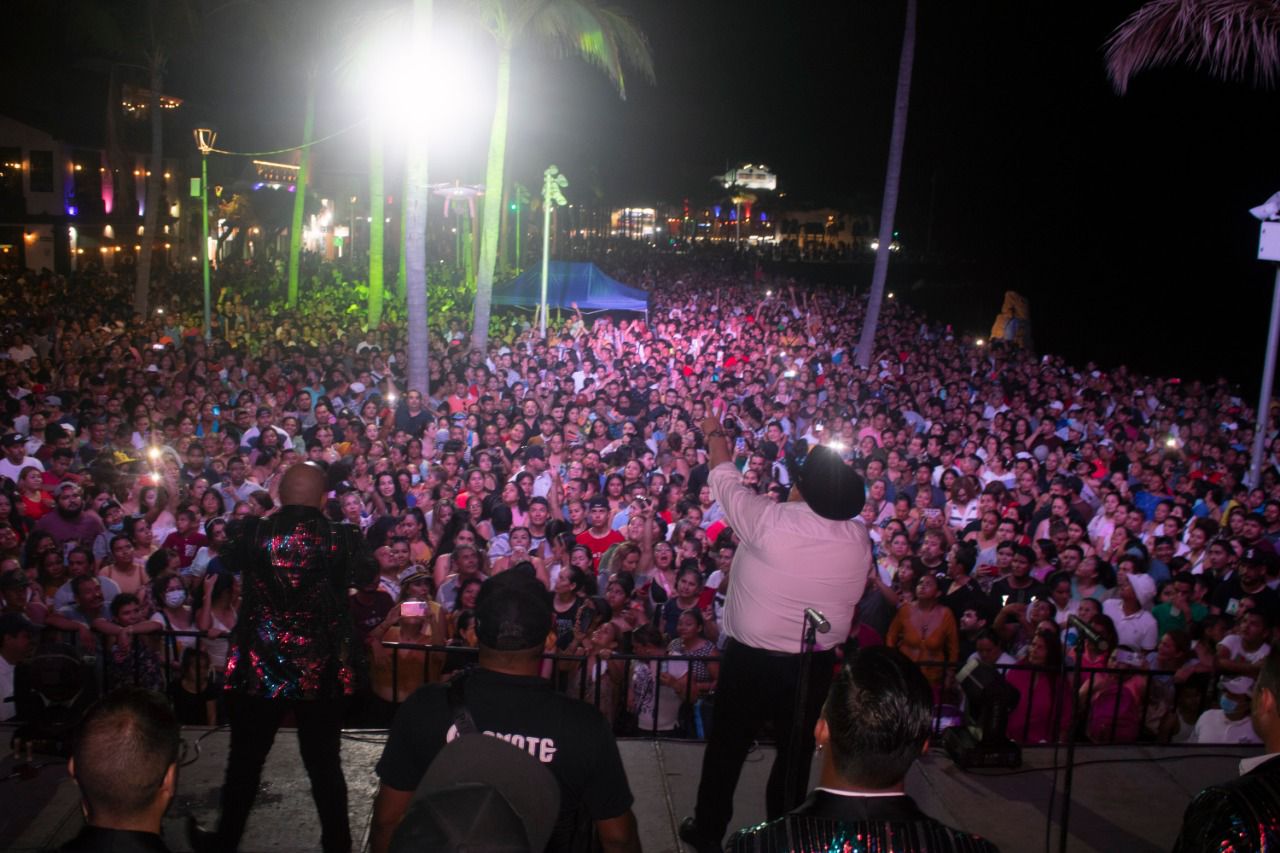 20 mil vallartenses festejan 4 años del triunfo de Morena