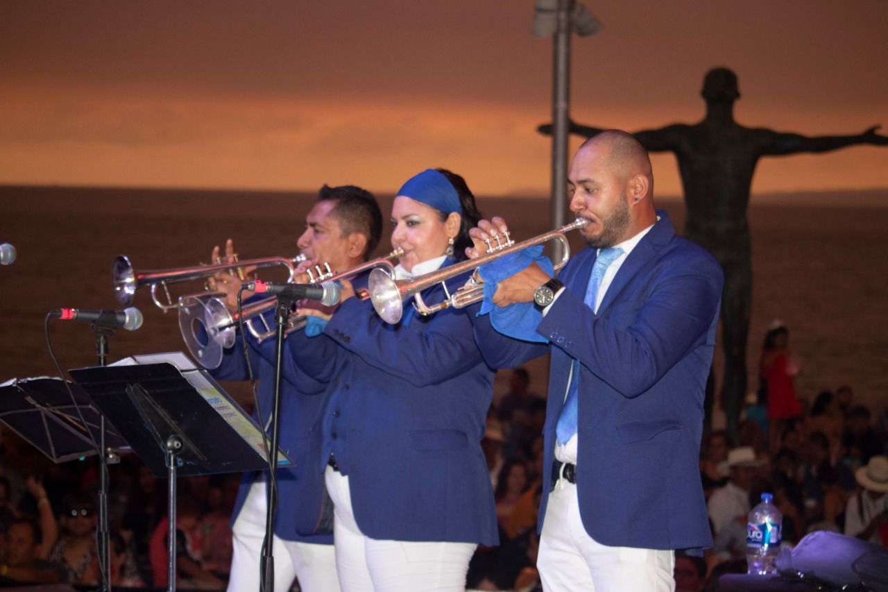20 mil vallartenses festejan 4 años del triunfo de Morena 3 ANIVERSARIO 4T 13