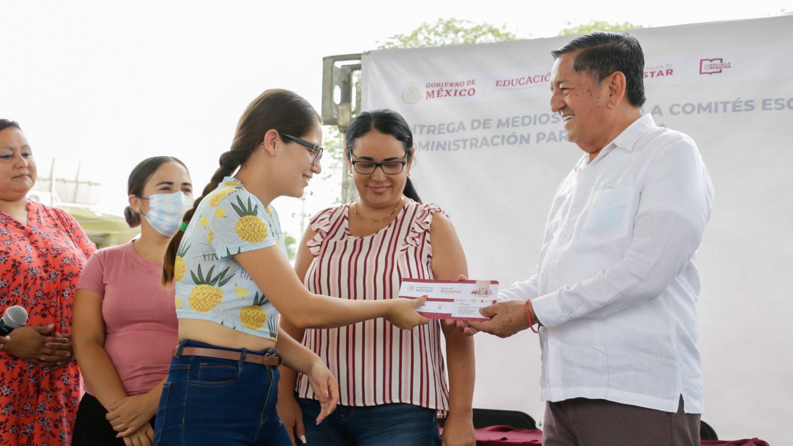 La Escuela es Nuestra