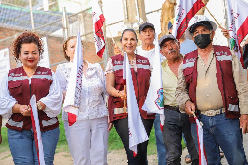 Estrenarán concreto hidráulico, iluminación, agua y drenaje en Bucerias