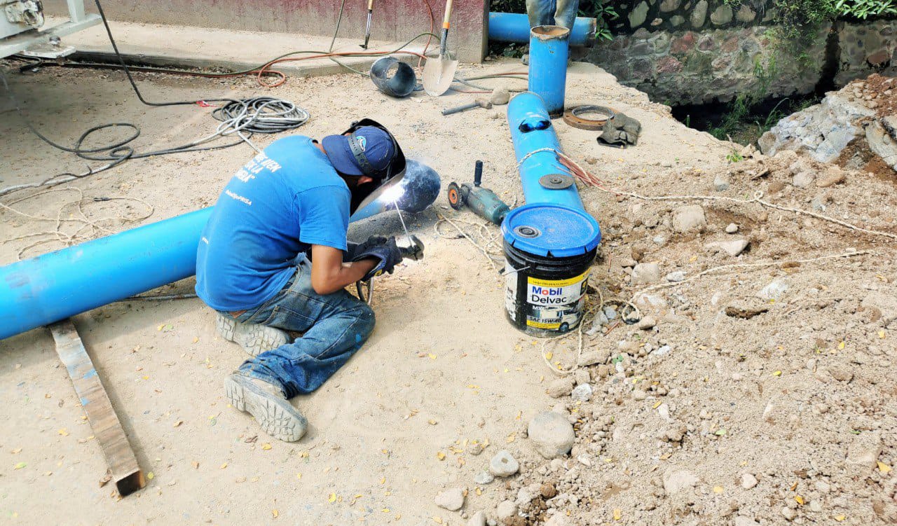 SEAPAL rehabilita línea de agua potable en La Playita 1 La Playita
