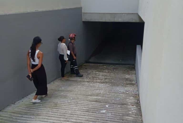 Autoridades siguen adelante con la revisión de inmuebles en el municipio Autoridades siguen adelante con la revisión de inmuebles en el municipio