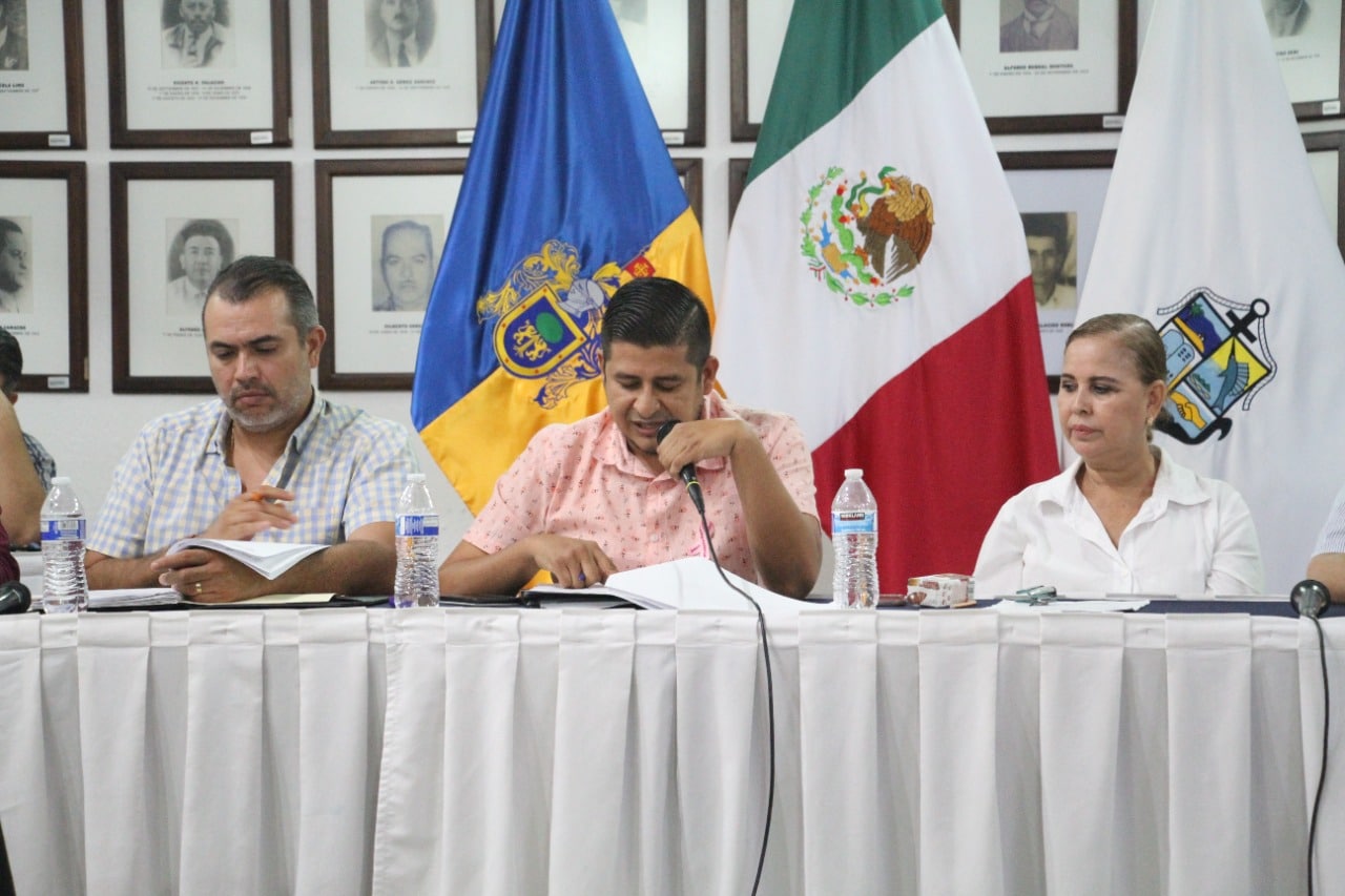 Aprueban colores oficiales de vehículos, edificios y parques Aprueban colores oficiales de vehículos, edificios y parques