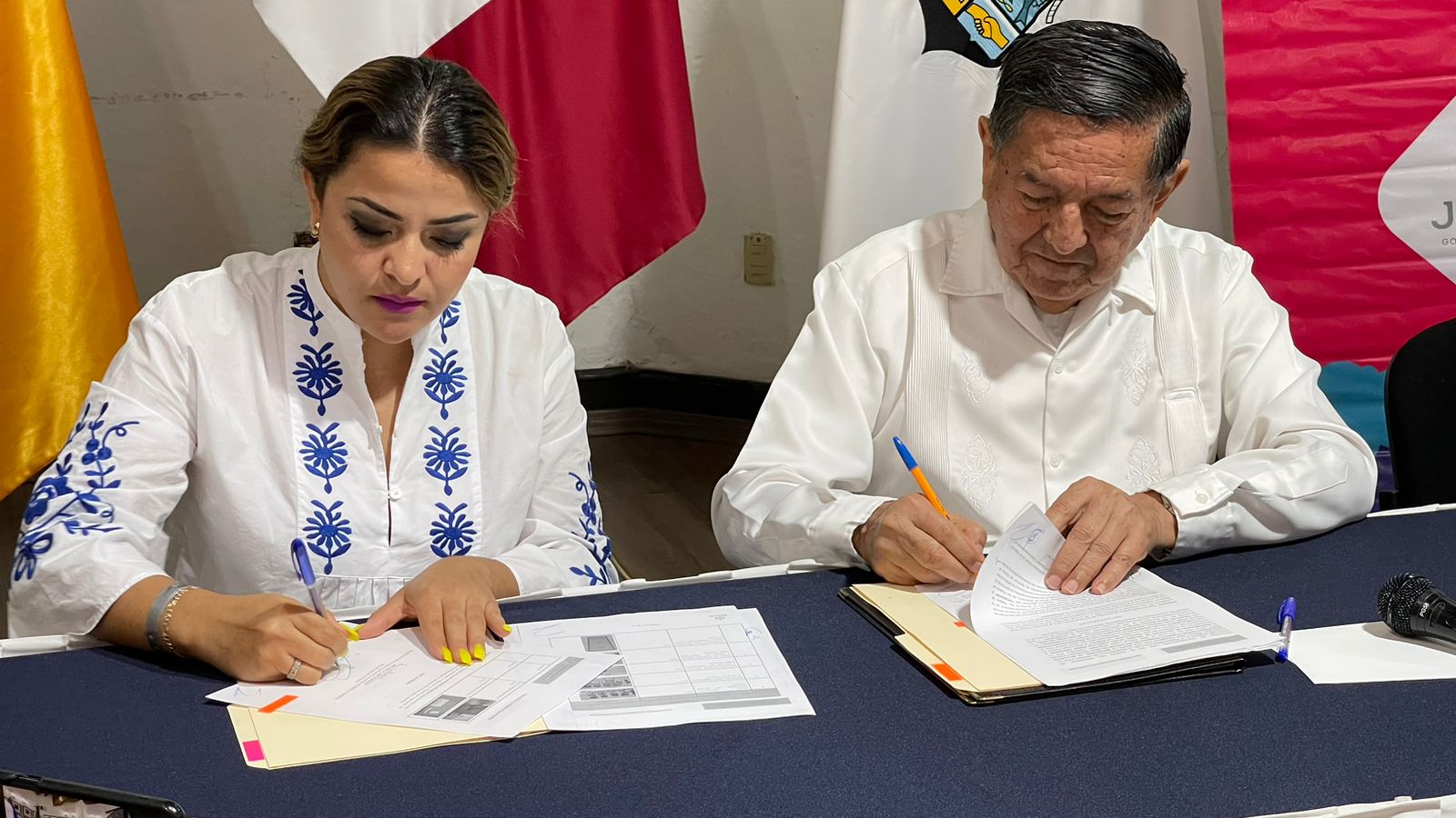 Firman convenio de colaboración para el Centro de Desarrollo de las Mujeres 1 COMUNICADO 1077 7