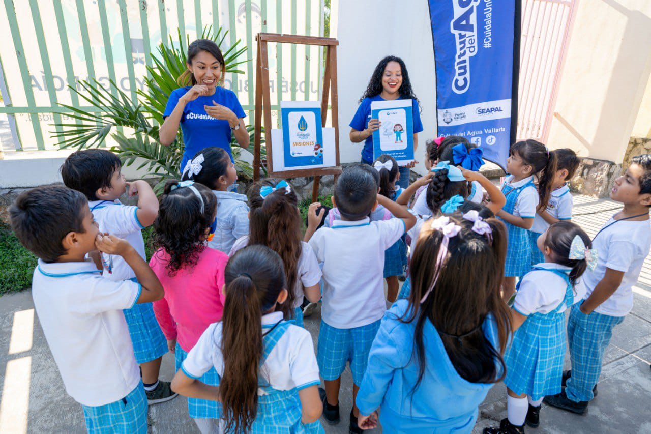 Niños del preescolar Juan Pablo Moncayo se integran como Guardianes del Agua Niños del preescolar Juan Pablo Moncayo se integran como Guardianes del Agua