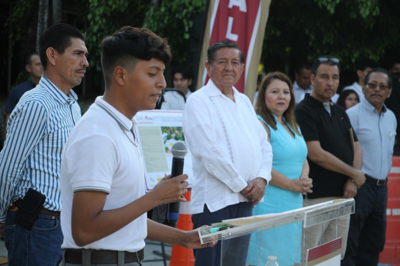 CBTIS 68 agradece el apoyo del Profe Michel CBTIS 68 agradece el apoyo del Profe Michel