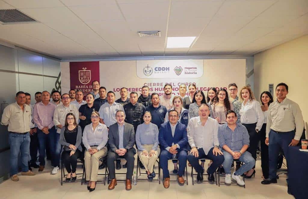 Personal de diferentes Direcciones del XI Ayuntamiento tomaron curso de derechos humanos