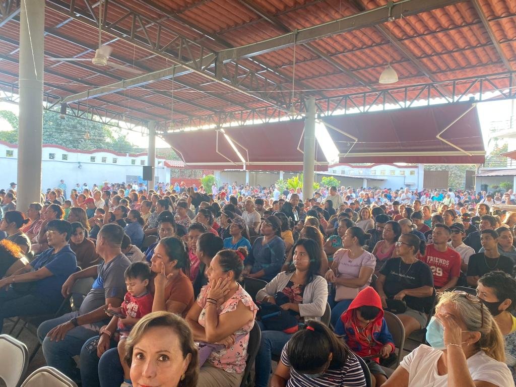 Gira de Unidad: 3 mil vecinos recibieron al comité estatal de Morena 1 comité estatal de Morena