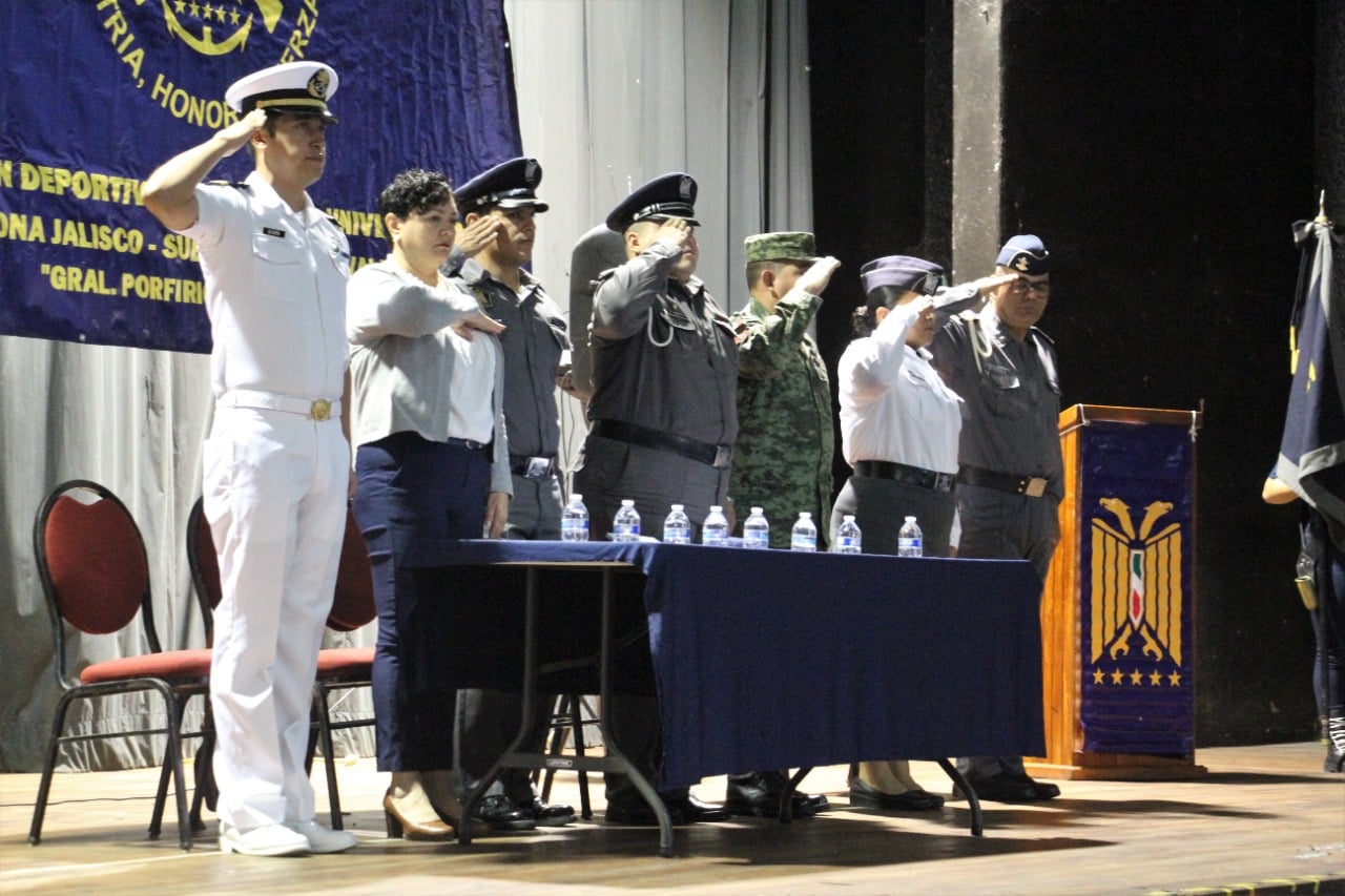 Saludos de cadetes.