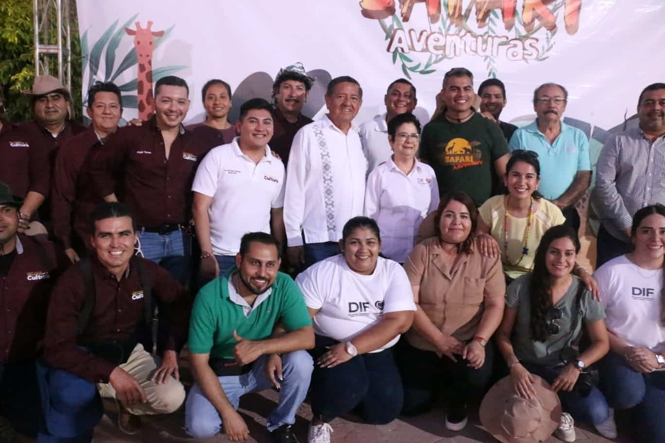 Celebra DIF el día de la niñez en Mojoneras y Mismaloya