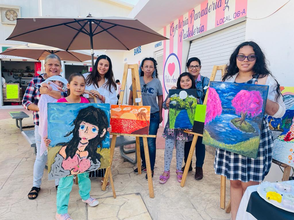 Se presenta la Caravana Cultural en el Mercado de San José con exposición de arte