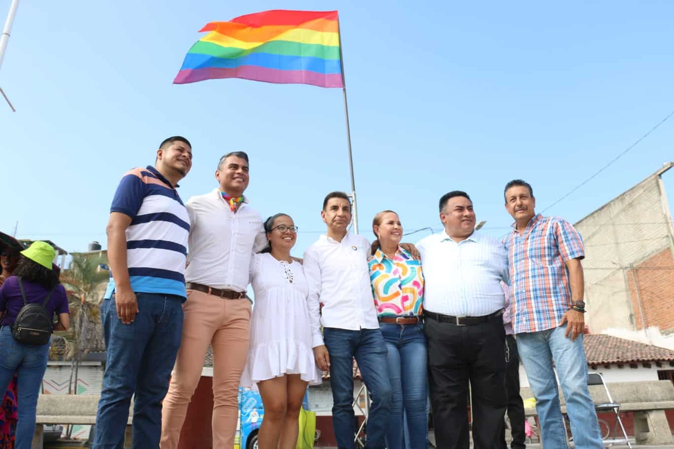 Conmemora Puerto Vallarta el Día Internacional contra la Homofobia, Transfobia y Bifobia 1 conjunto