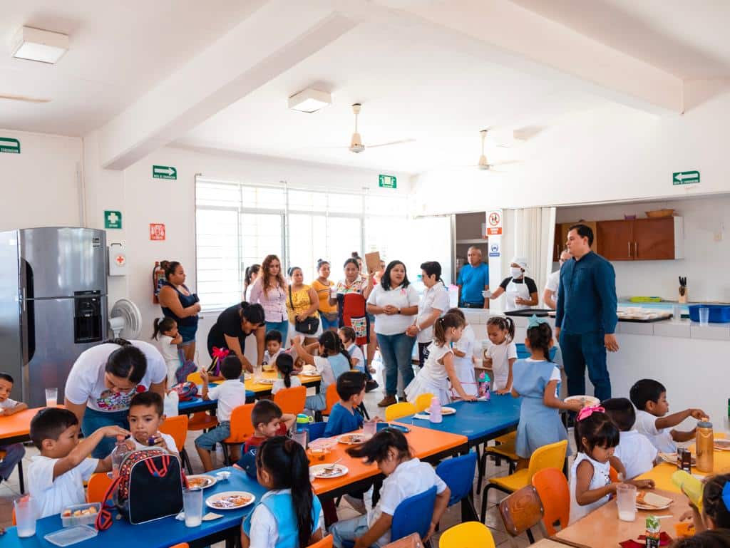 DIF Vallarta contribuye a la alimentación saludable de niños y niñas 1 alimentación
