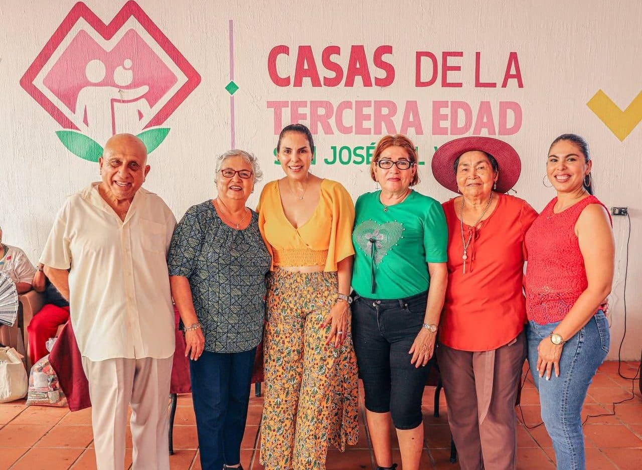 Programa Alimentario del DIF de Bahía: Mil despensas para la tercera edad Programa Alimentario del DIF de Bahía: Mil despensas para la tercera edad