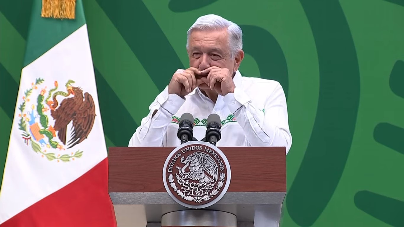 “Me quieren silenciar”: AMLO responde a las medidas cautelares del INE “Me quieren silenciar”: AMLO responde a las medidas cautelares del INE