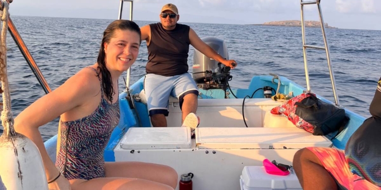 Stephanie Montero cruzará nadando la Bahía de Banderas para proteger a las ballenas Stephanie Montero cruzará nadando la Bahía de Banderas para proteger a las ballenas