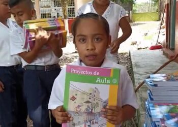 Son 30 estados donde se reparte los libros de texto, entre ellos Jalisco