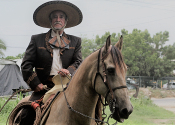 Festejan colimotes 85 cumpleaños del Padre Domínguez, fundador peregrino de la ruta a caballo Autlán-Talpa